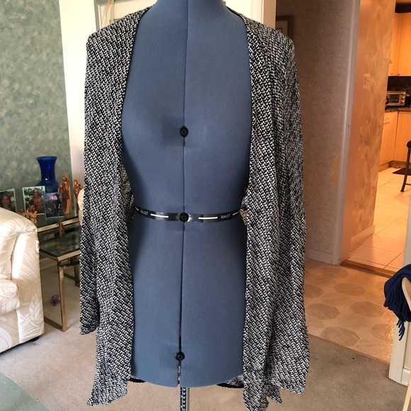 Cardigan ✨ - Picture 2 of 5